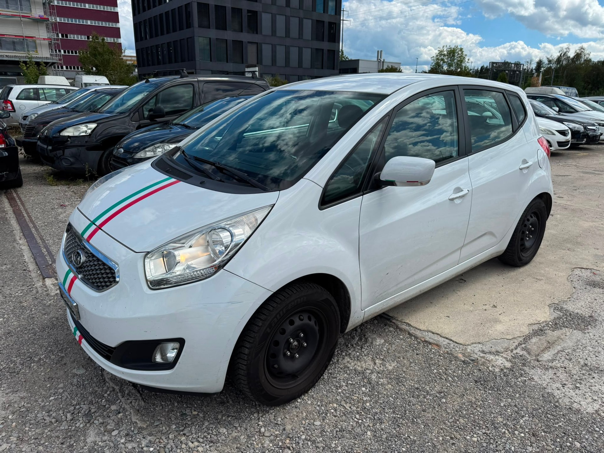 KIA Venga 1.6 CVVT _seven Automatic-image-2