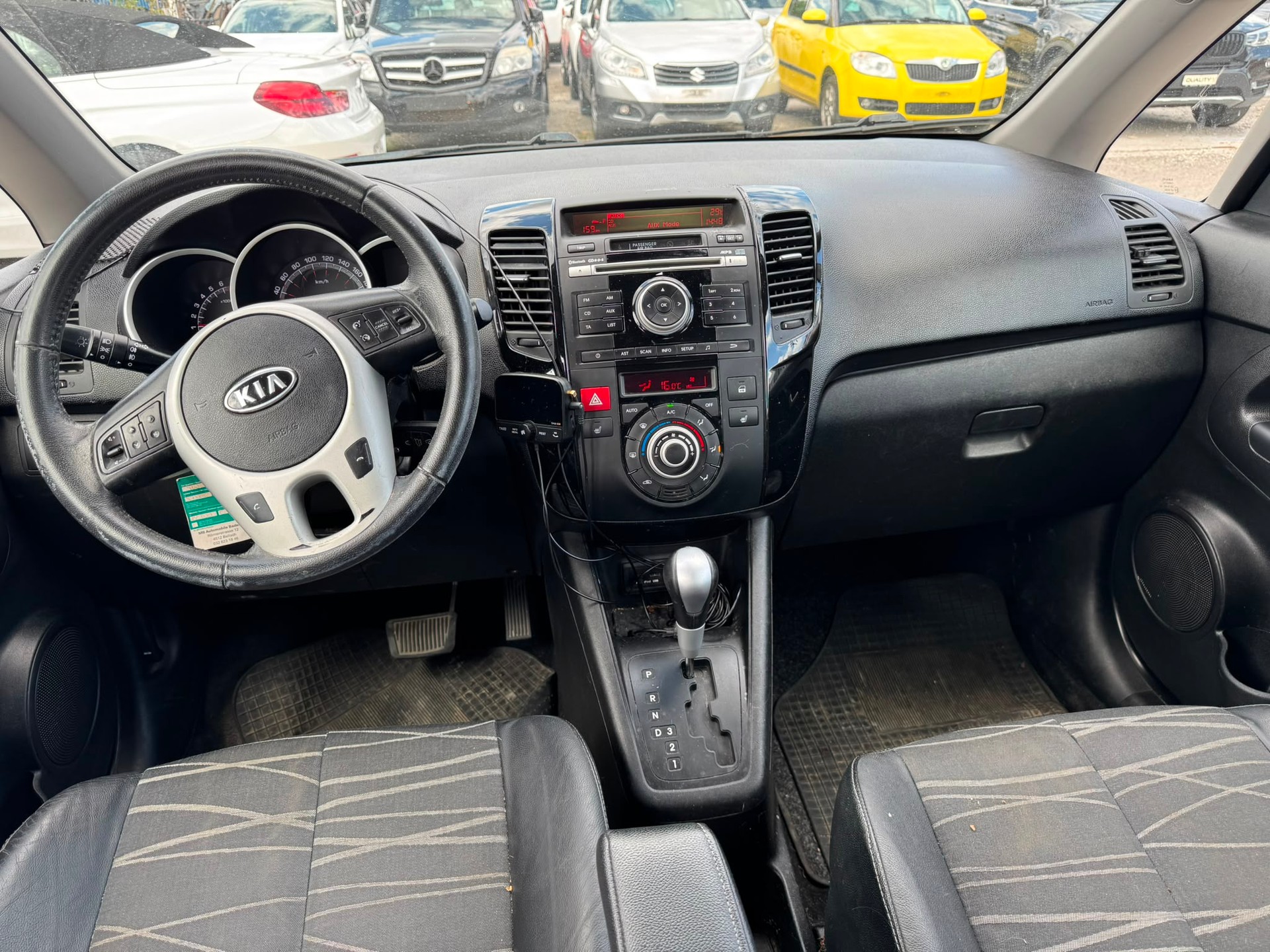 KIA Venga 1.6 CVVT _seven Automatic-image-8