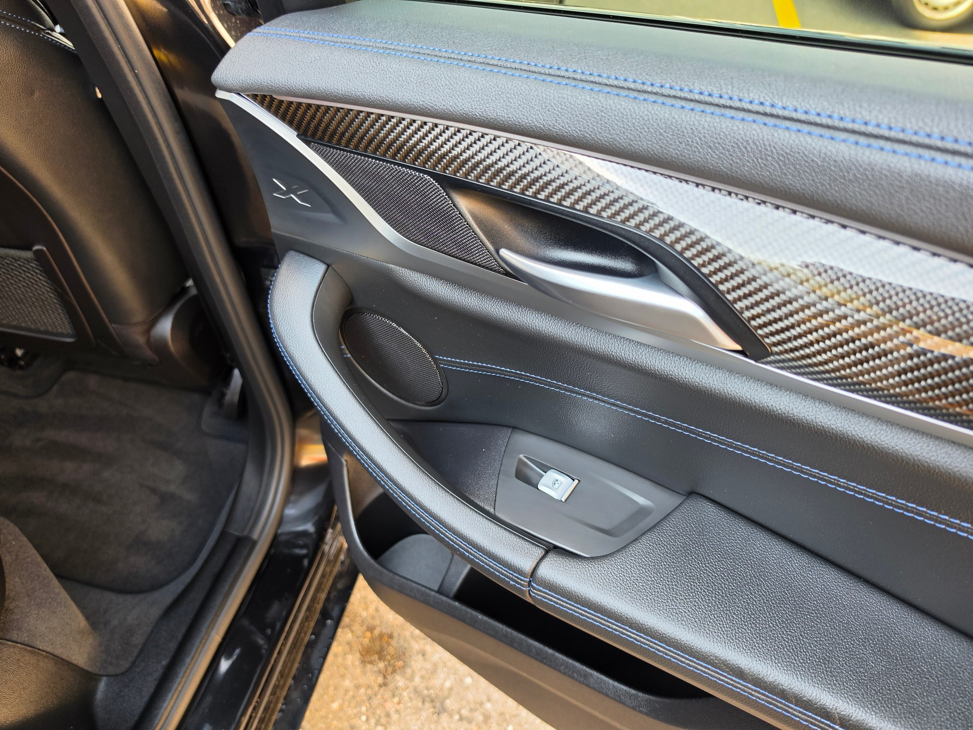 BMW X4 M40i Steptronic-image-18