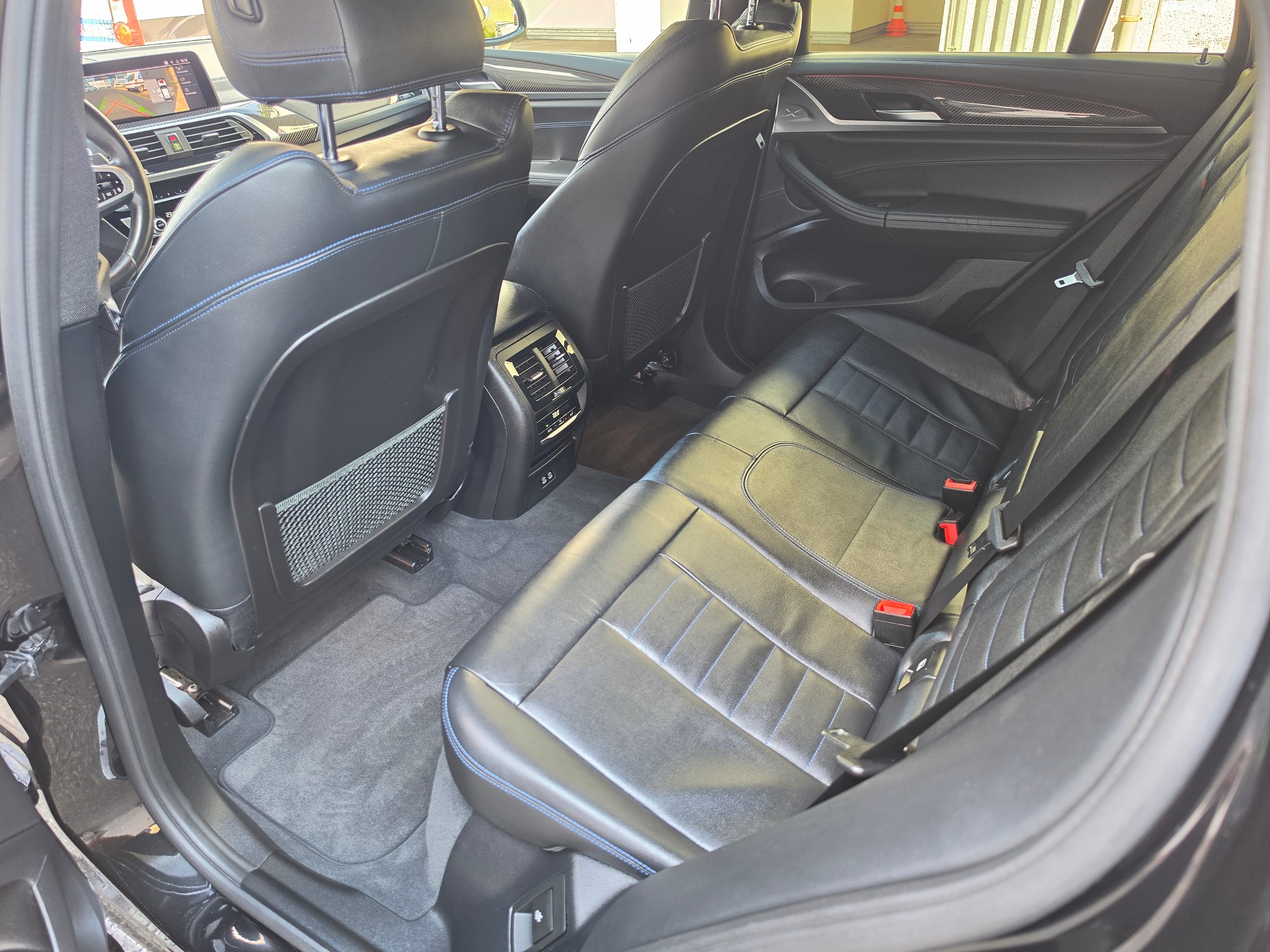 BMW X4 M40i Steptronic-image-13