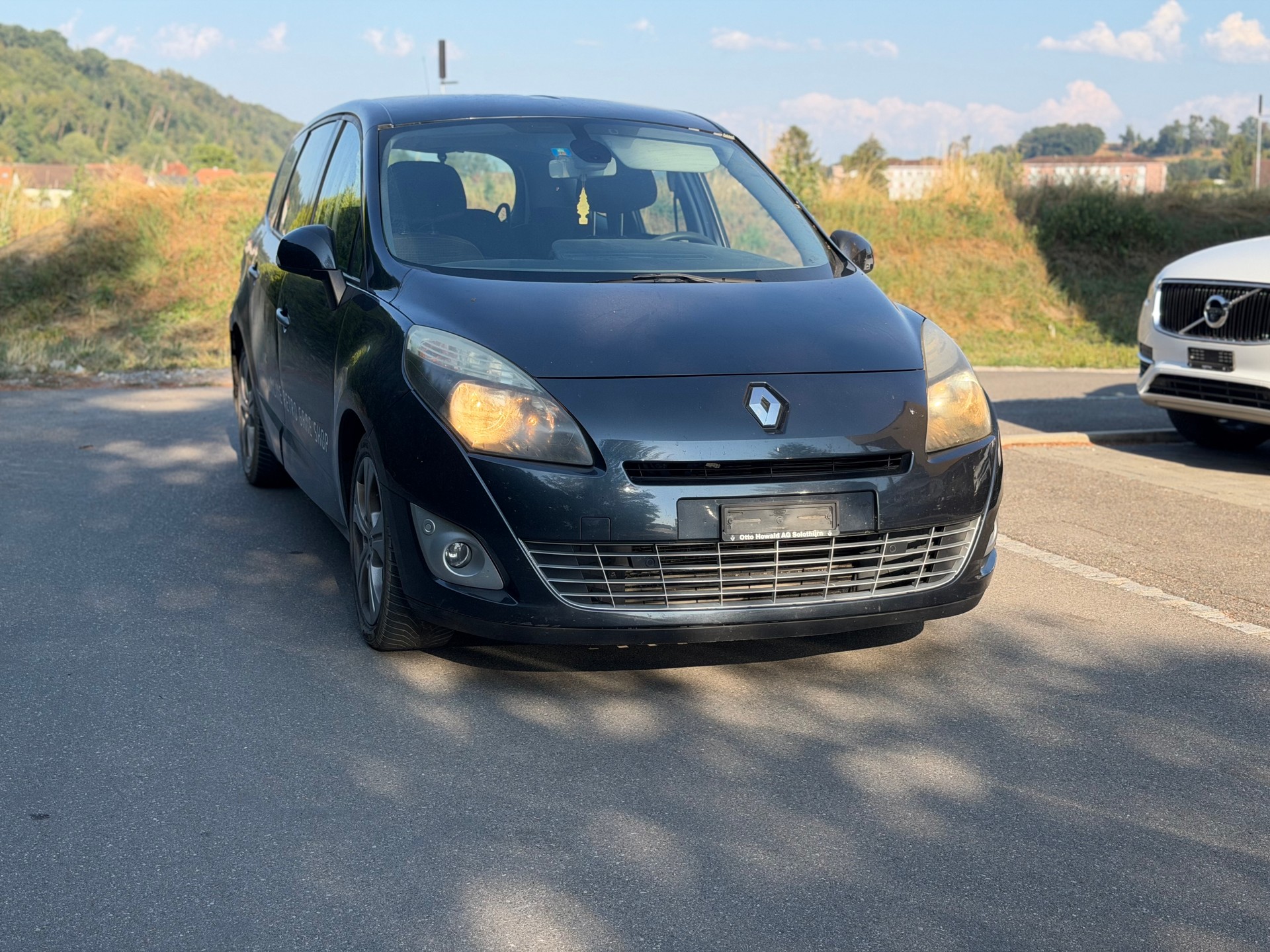 RENAULT Grand Scénic 2.0 dCi Dynamique-image-2