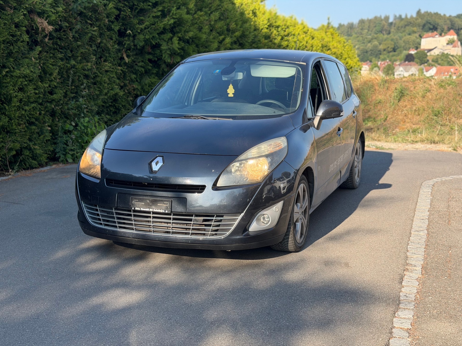 RENAULT Grand Scénic 2.0 dCi Dynamique-image-0