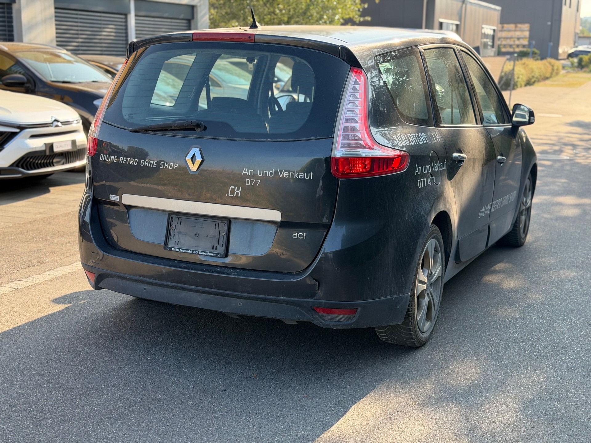 RENAULT Grand Scénic 2.0 dCi Dynamique-image-4