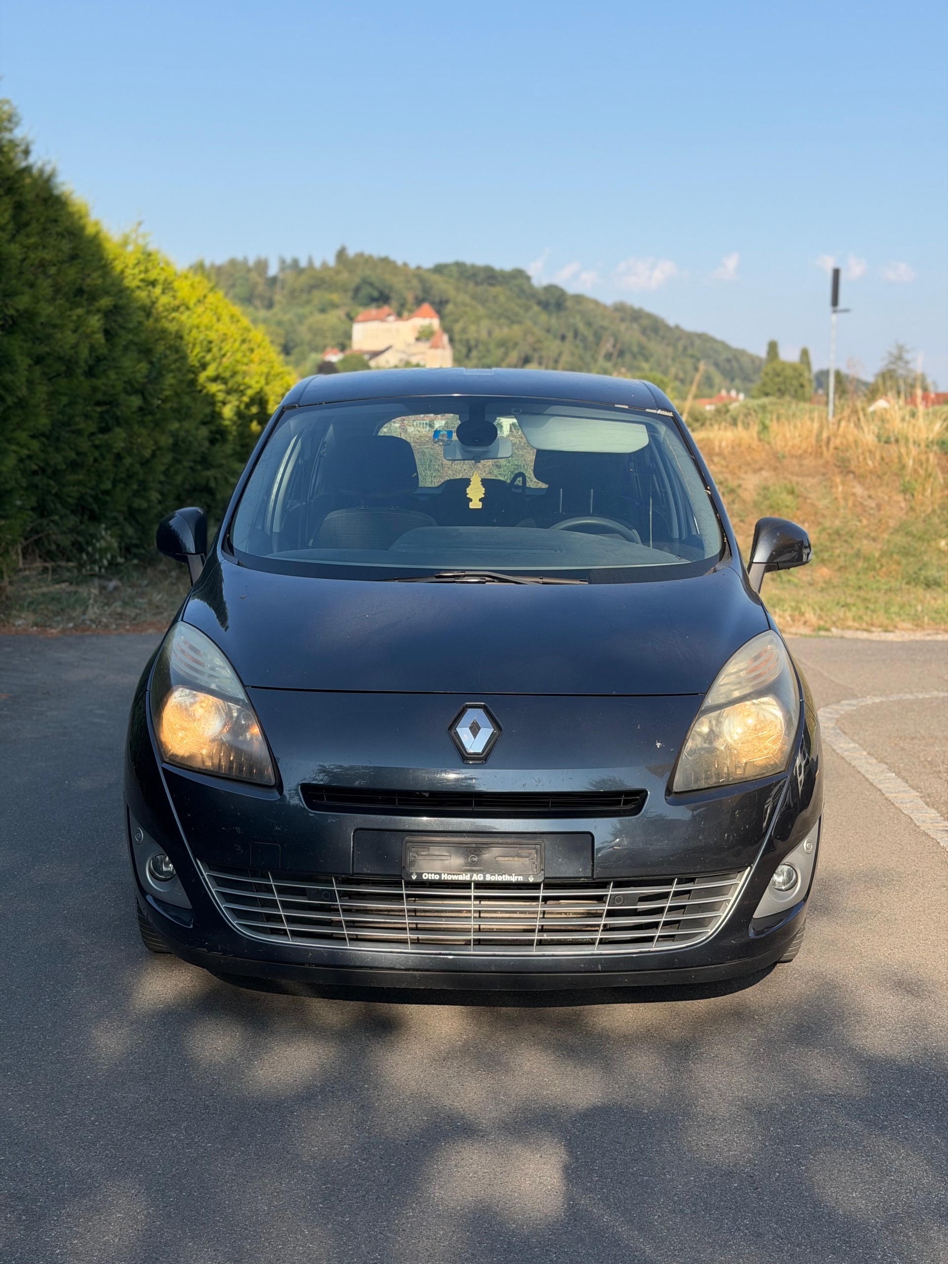 RENAULT Grand Scénic 2.0 dCi Dynamique-image-1