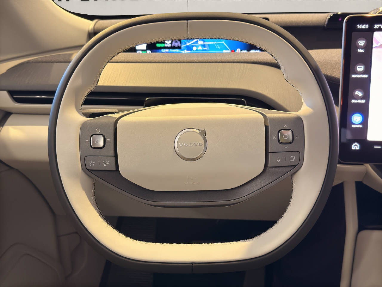 VOLVO EX60 Twin Ultra AWD-image-8