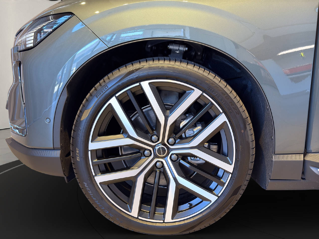 VOLVO EX60 Twin Ultra AWD-image-10