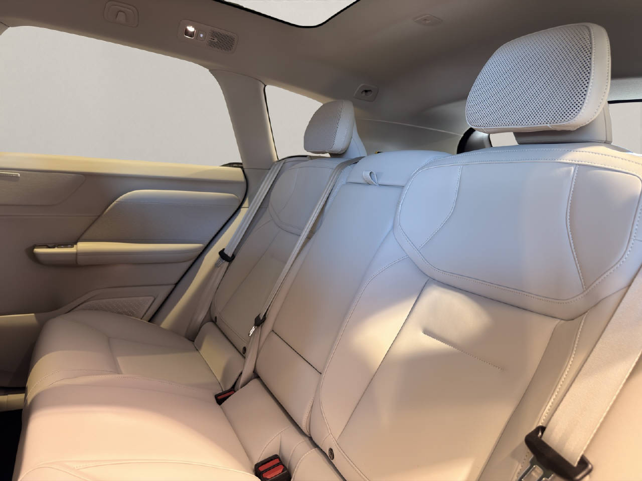 VOLVO EX60 Twin Ultra AWD-image-5