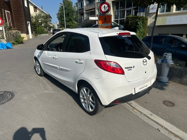 MAZDA 2 1.3 84 MZR Suisse Edition+-image-5