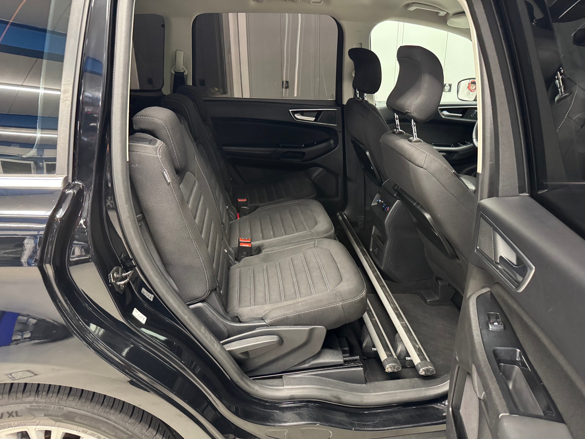 FORD Galaxy 2.0 TDCi Trend AWD PowerShift-image-9