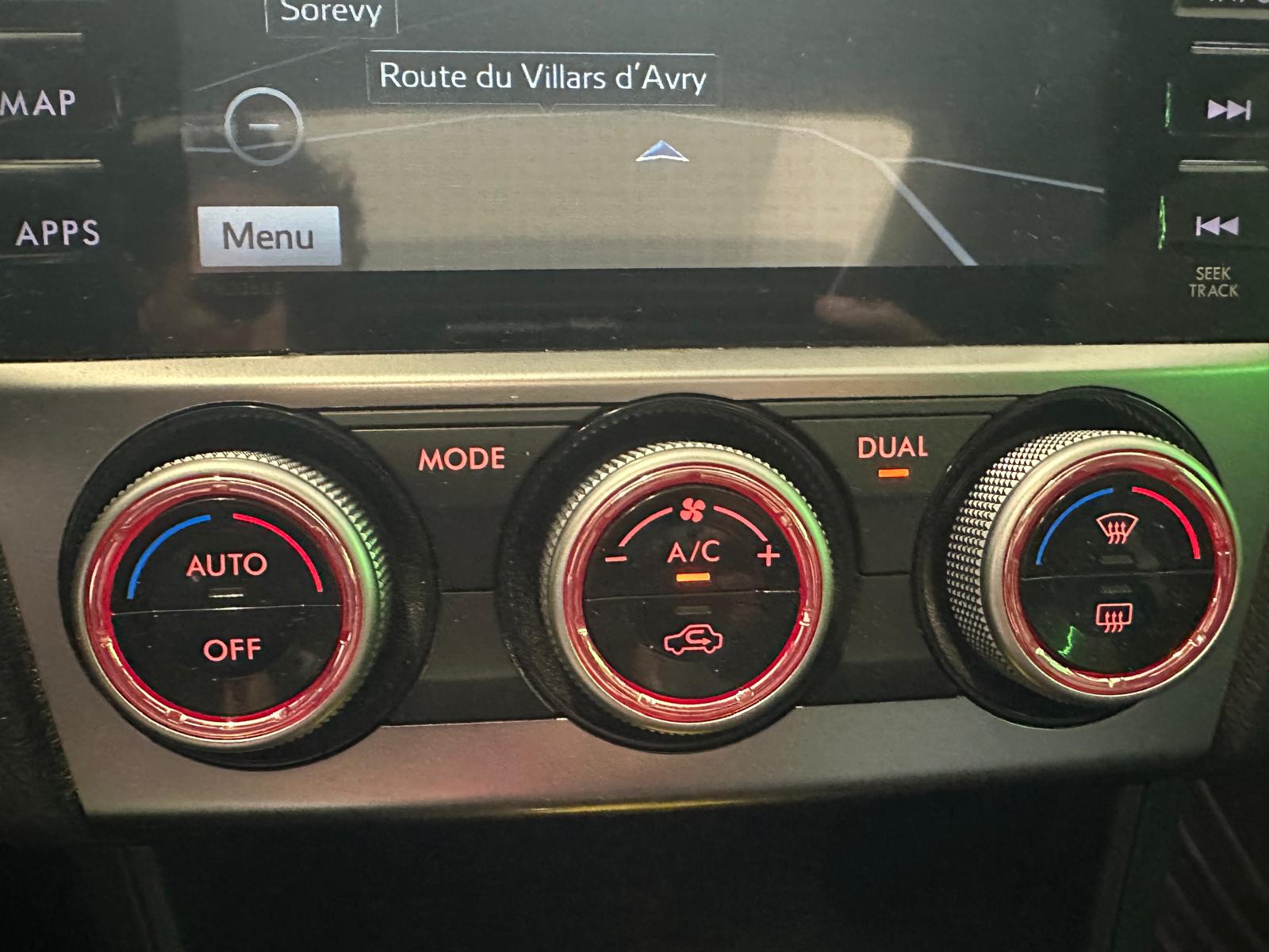 SUBARU XV 2.0 Swiss Three AWD CVT-image-23
