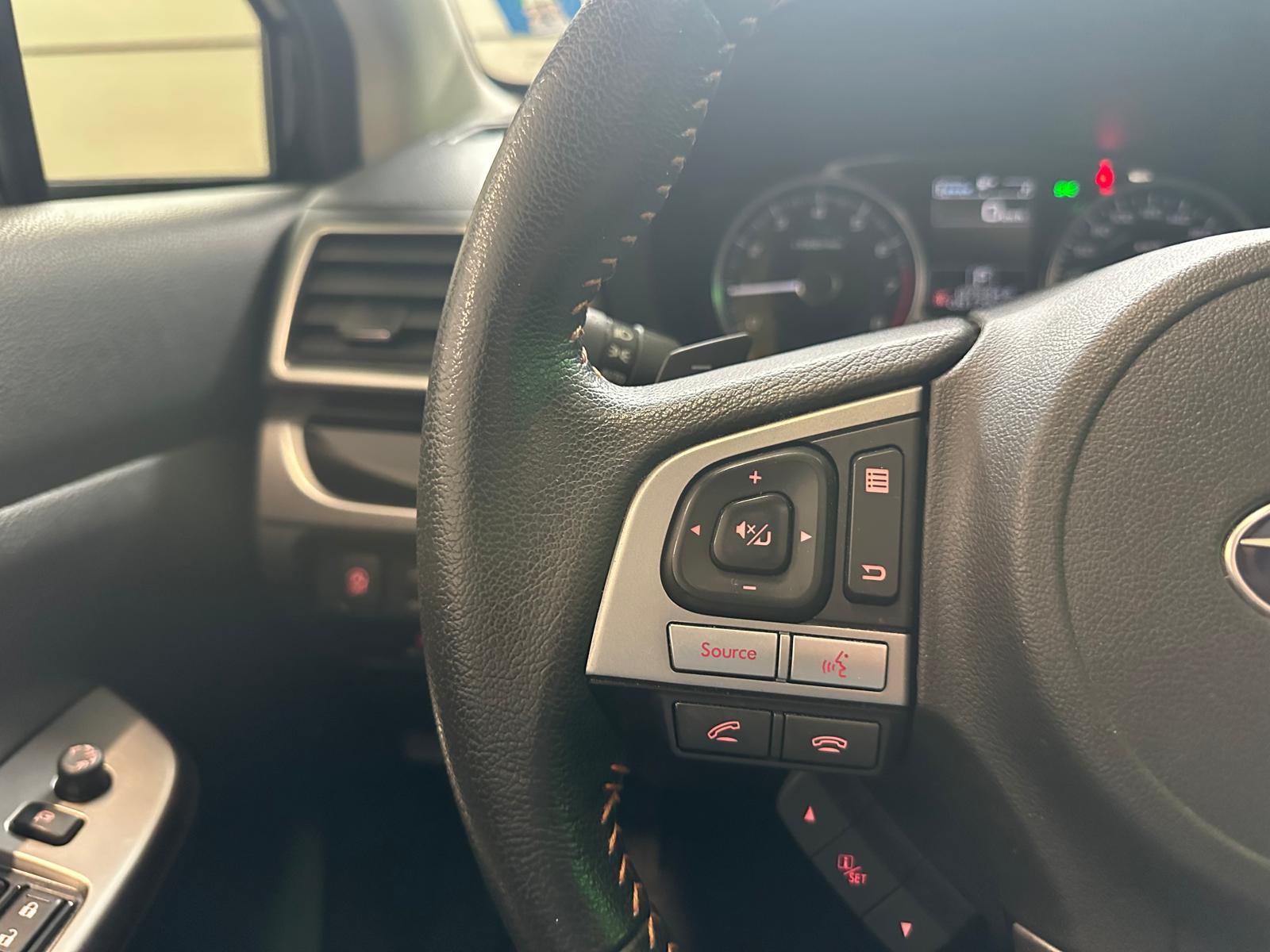 SUBARU XV 2.0 Swiss Three AWD CVT-image-19