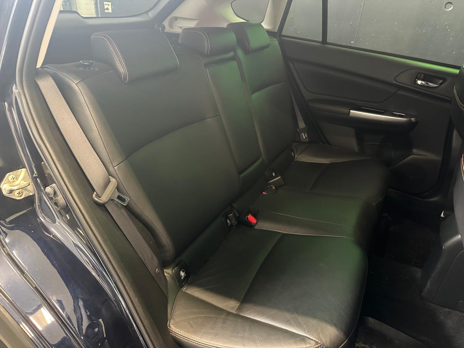 SUBARU XV 2.0 Swiss Three AWD CVT-image-14