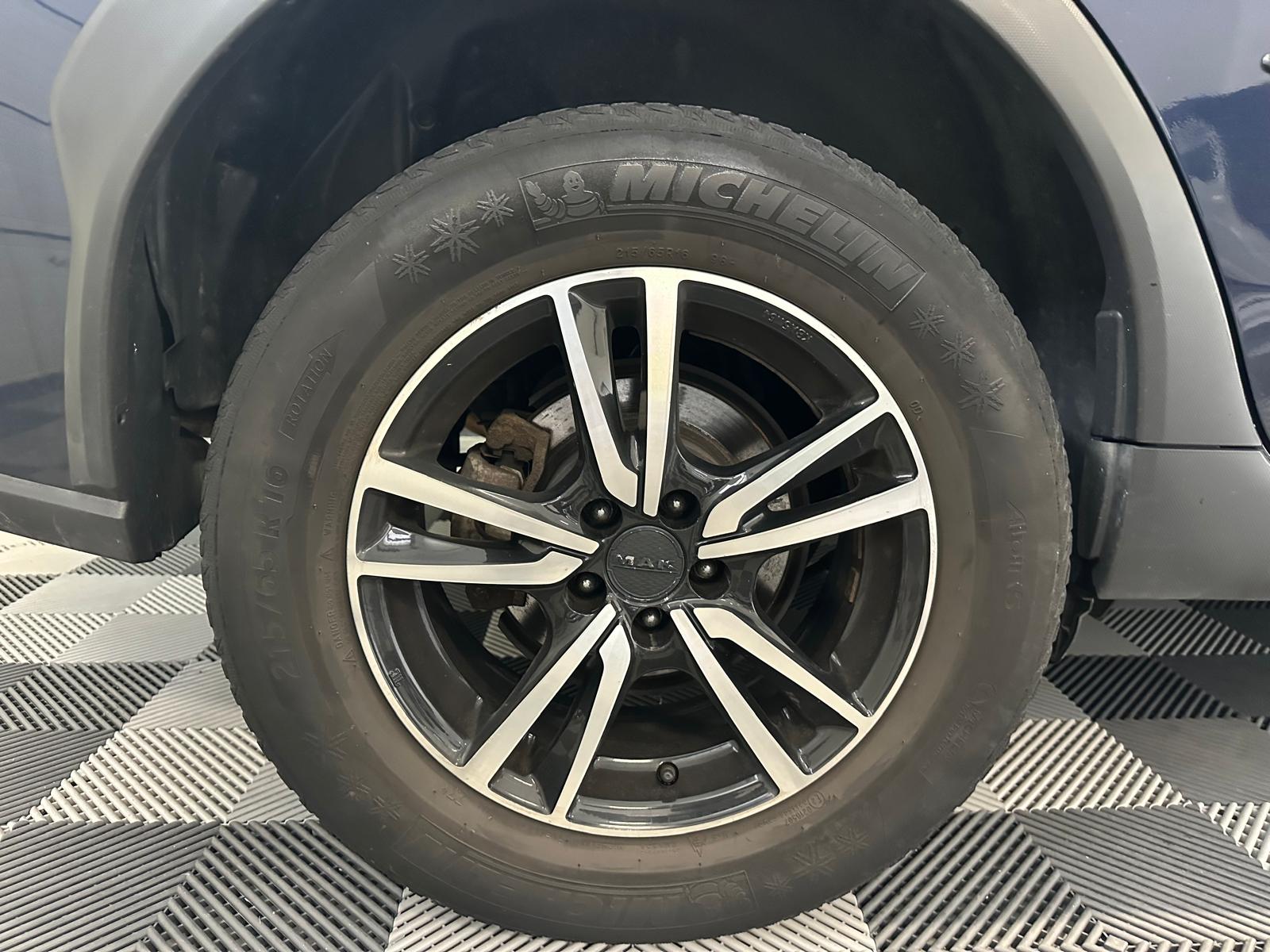 SUBARU XV 2.0 Swiss Three AWD CVT-image-29