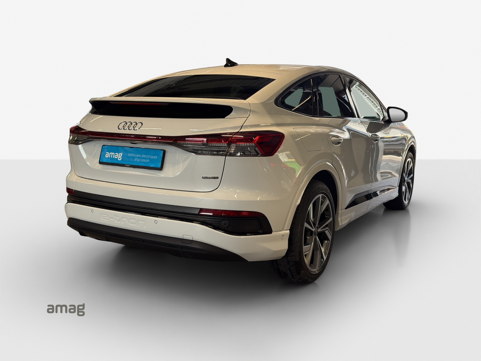 AUDI Q4 Sportback e-tron 50 quattro-image-4