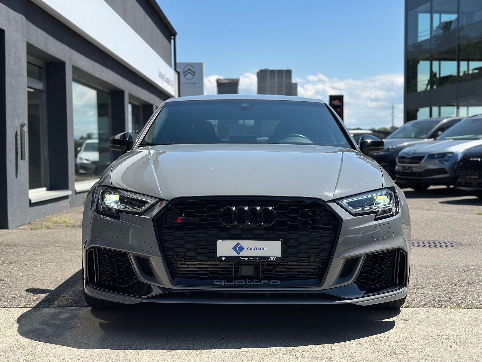 AUDI RS3 Limousine 2.5 TSI quattro S-tronic-image-1