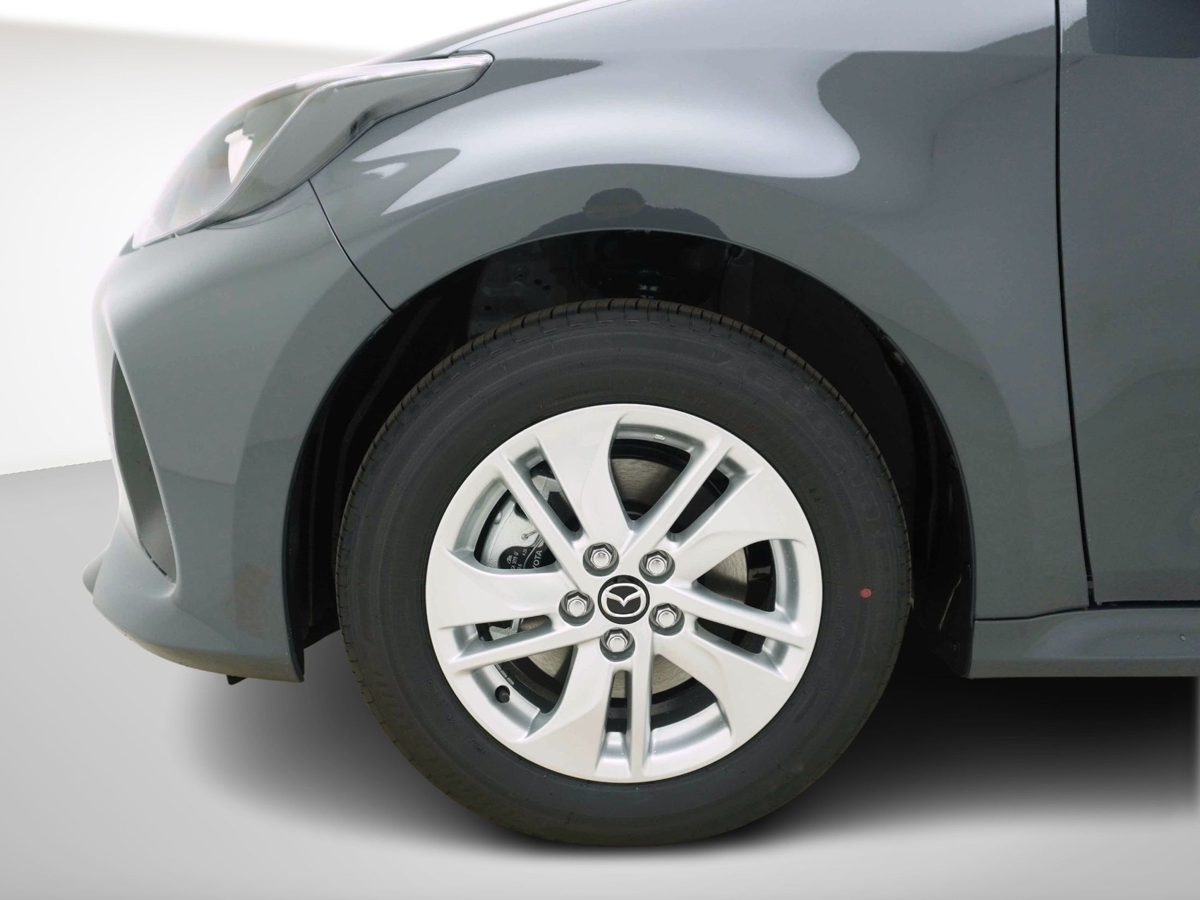MAZDA 2 1.5 Hybrid Centre-Line-image-5