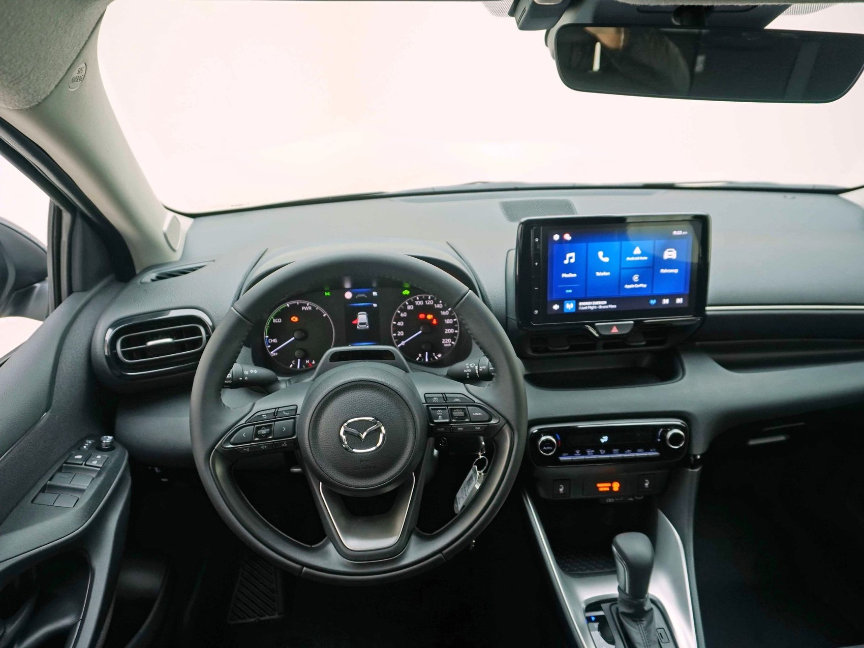 MAZDA 2 1.5 Hybrid Centre-Line-image-9