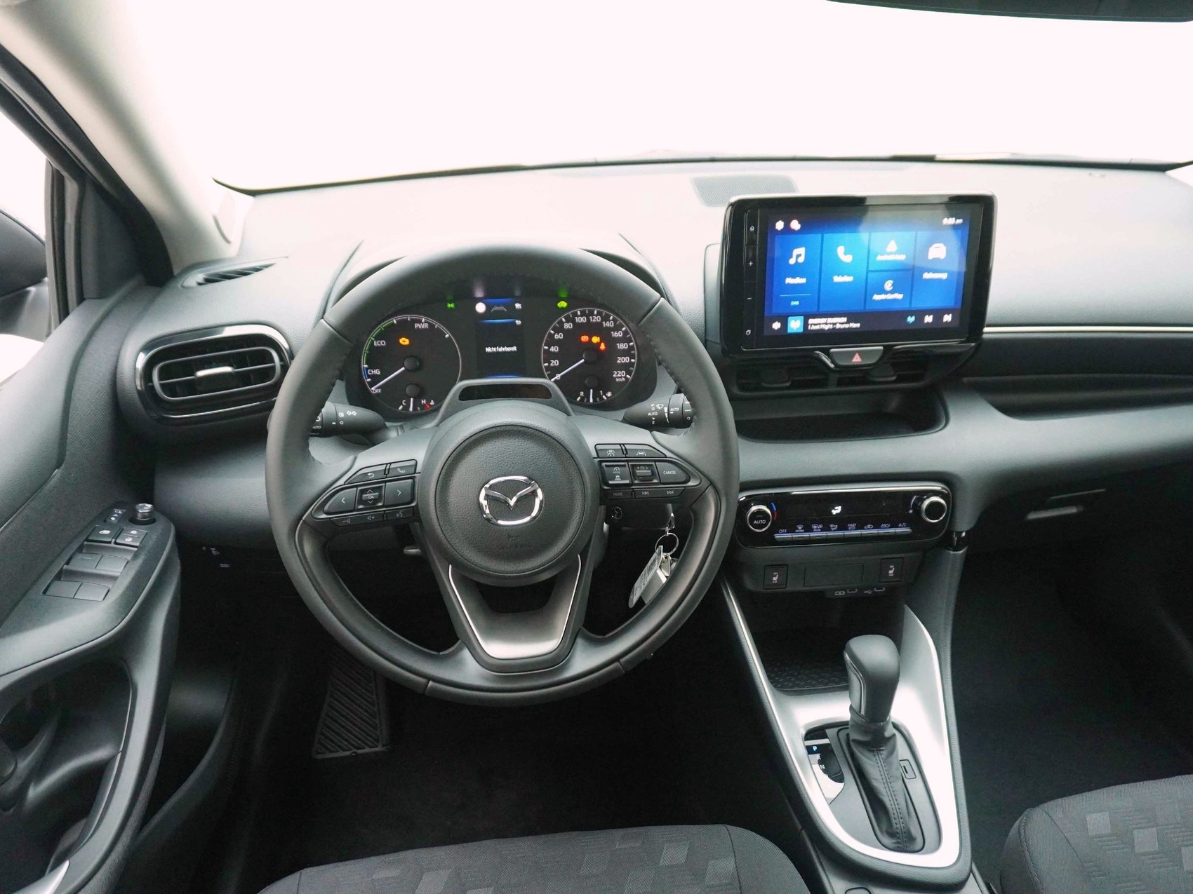 MAZDA 2 1.5 Hybrid Centre-Line-image-10