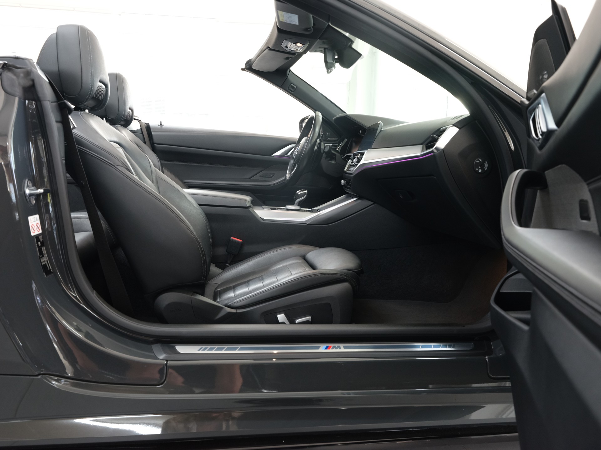 BMW M440i xDrive 48V Cabriolet Steptronic *Harman & Kardon* *Sitzheizung/Lüftung* *360 Kamera* *Nackenwärmer*-image-23