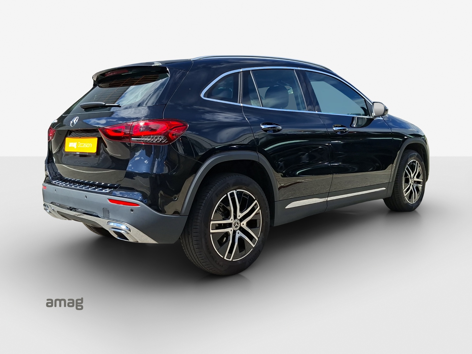 MERCEDES-BENZ GLA 200 Progressive 7G-DCT-image-4