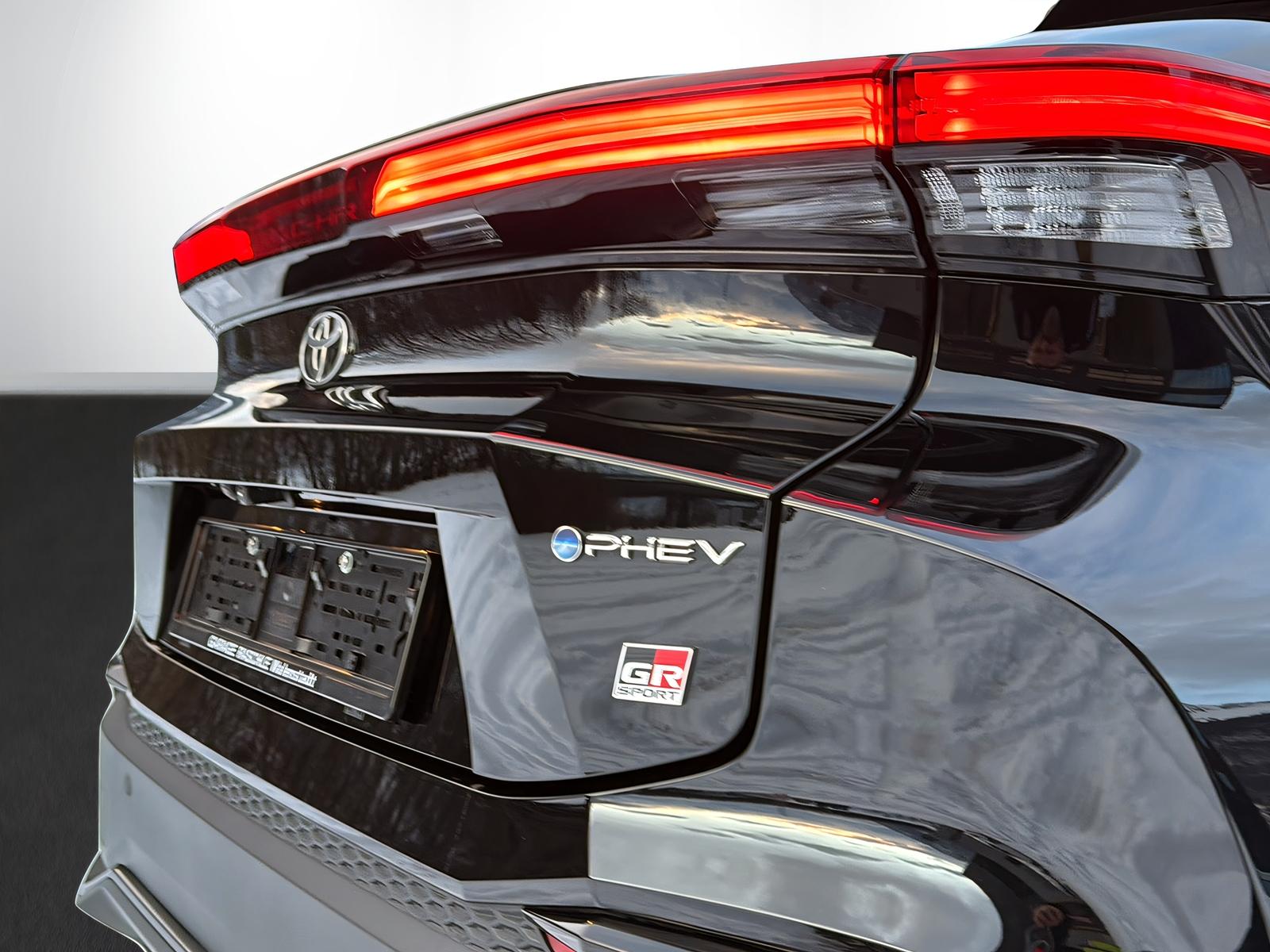 TOYOTA C-HR 2.0 PHEV GR Sport Premiere // DEMOFAHRZEUG-image-3