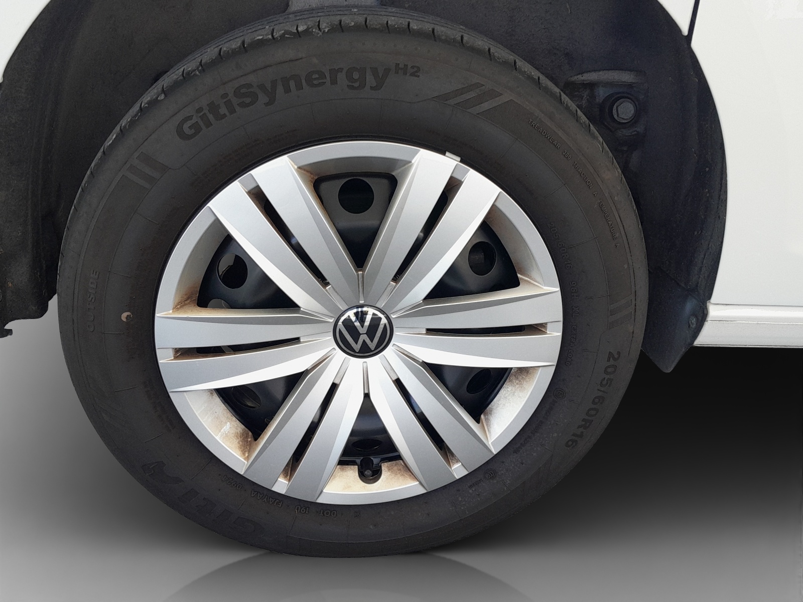 VW Caddy Cargo 2.0TDI Maxi-image-13