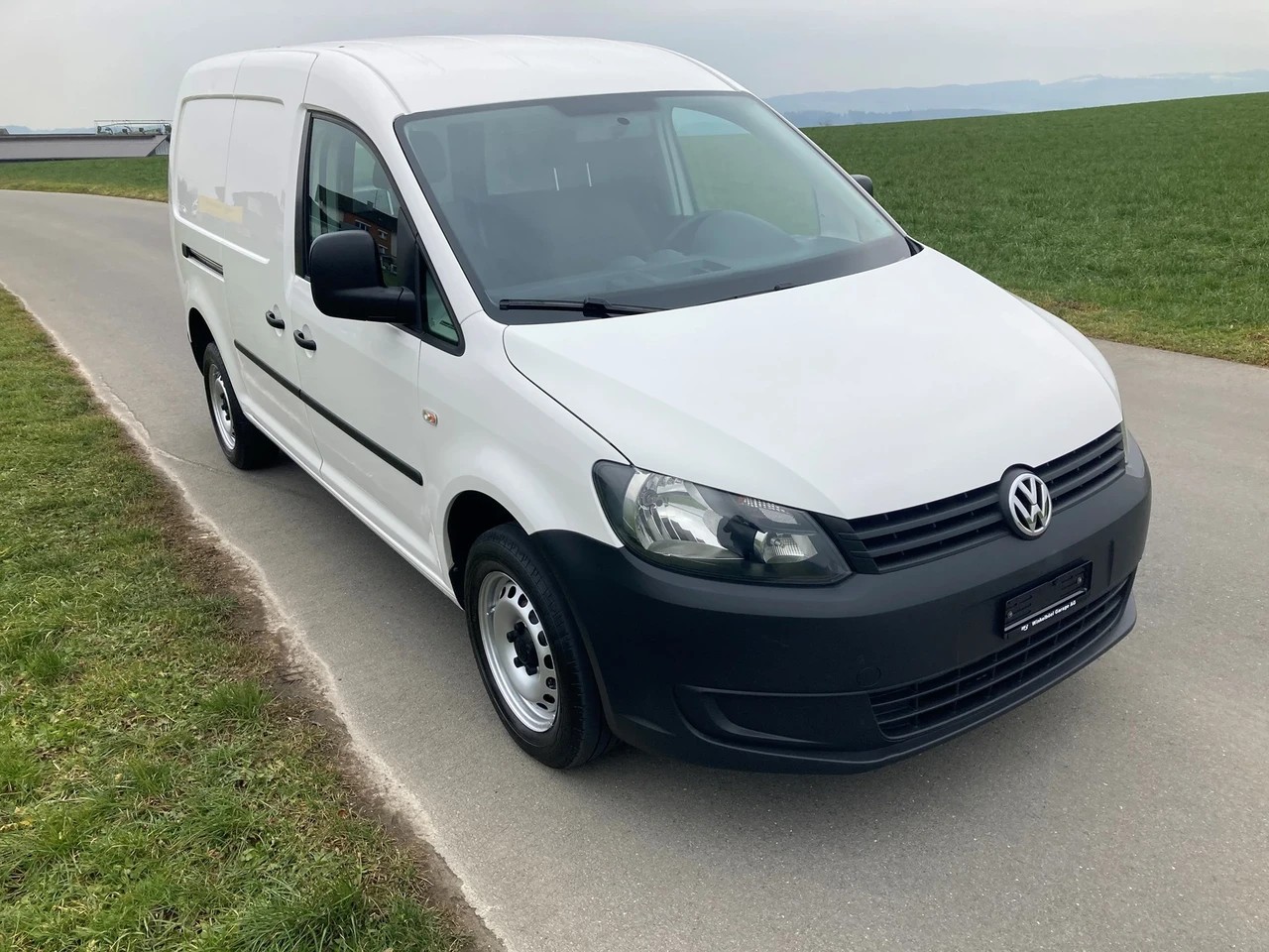 VW Caddy Maxi 1.6 TDI-image-1