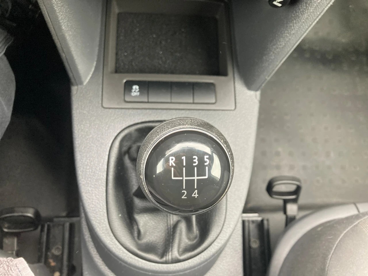 VW Caddy Maxi 1.6 TDI-image-10