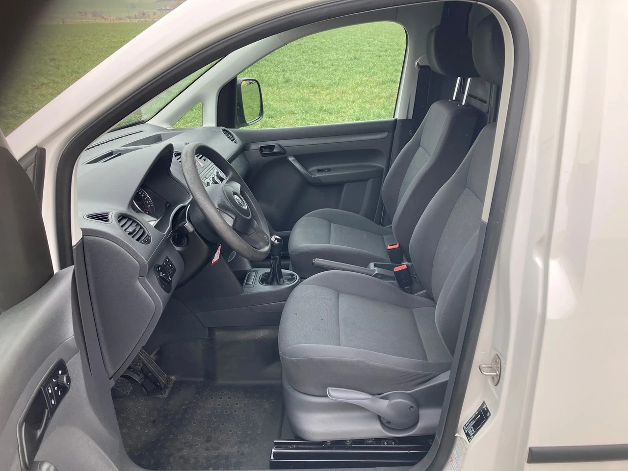 VW Caddy Maxi 1.6 TDI-image-7