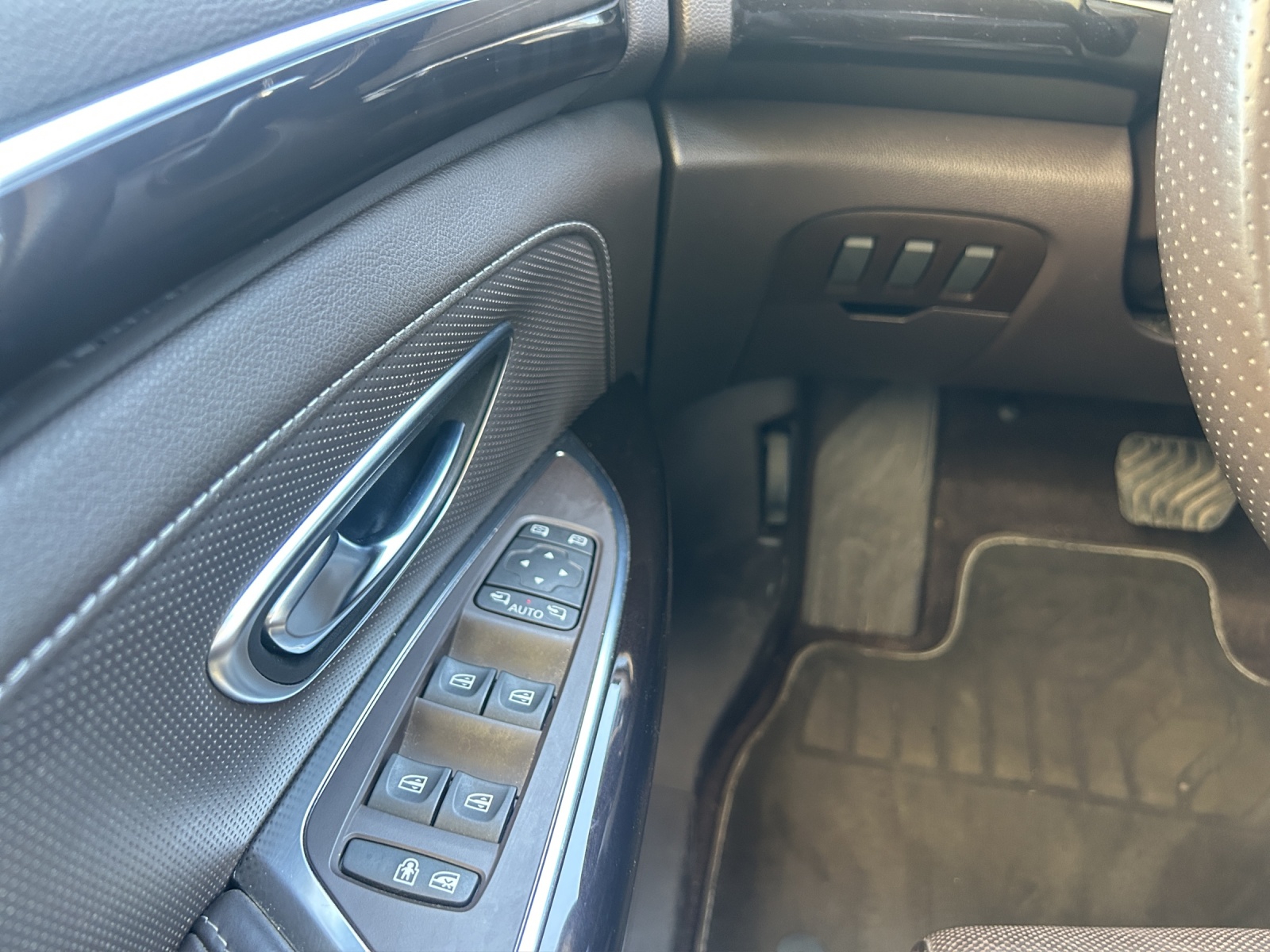 RENAULT Espace 1.6 dCi Intens EDC-image-21