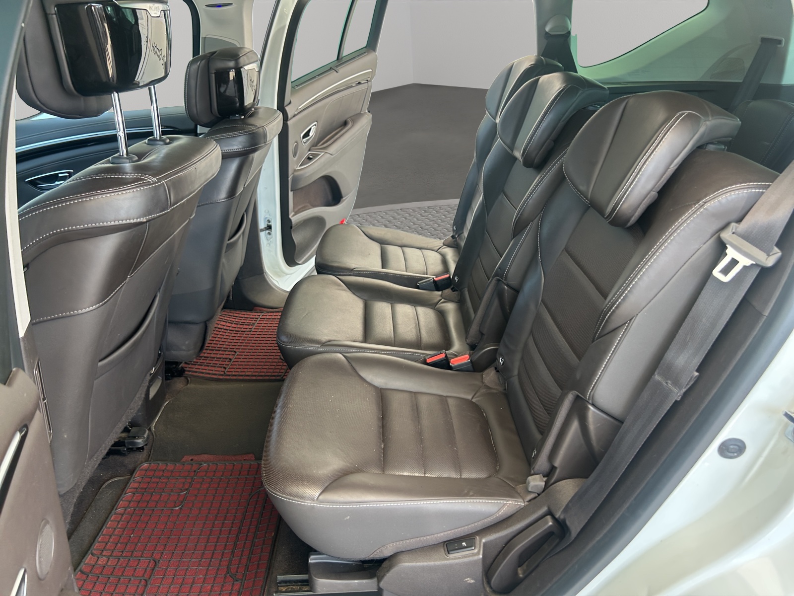 RENAULT Espace 1.6 dCi Intens EDC-image-17
