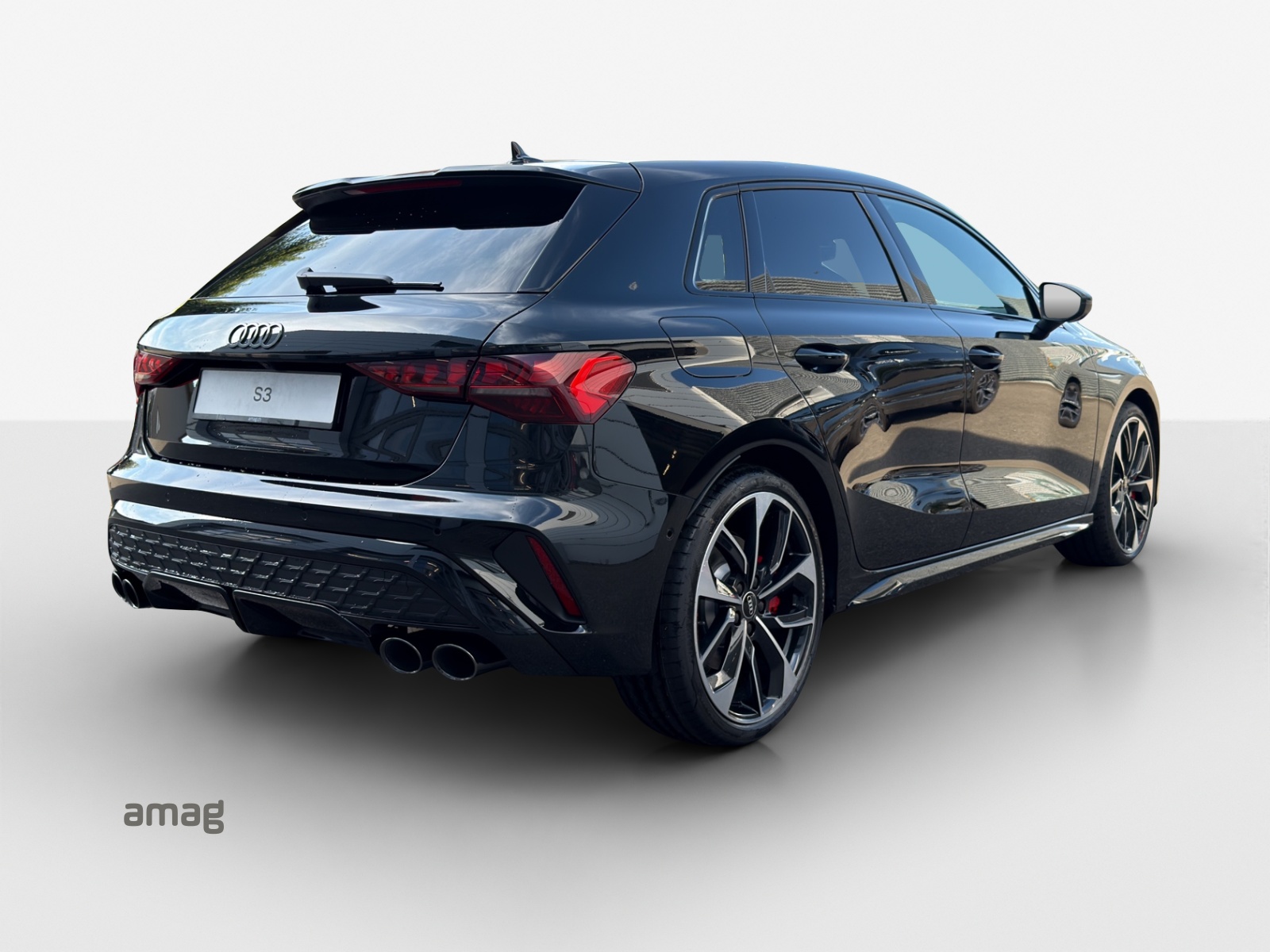 AUDI S3 Sportback TFSI quattro S-tronic-image-4