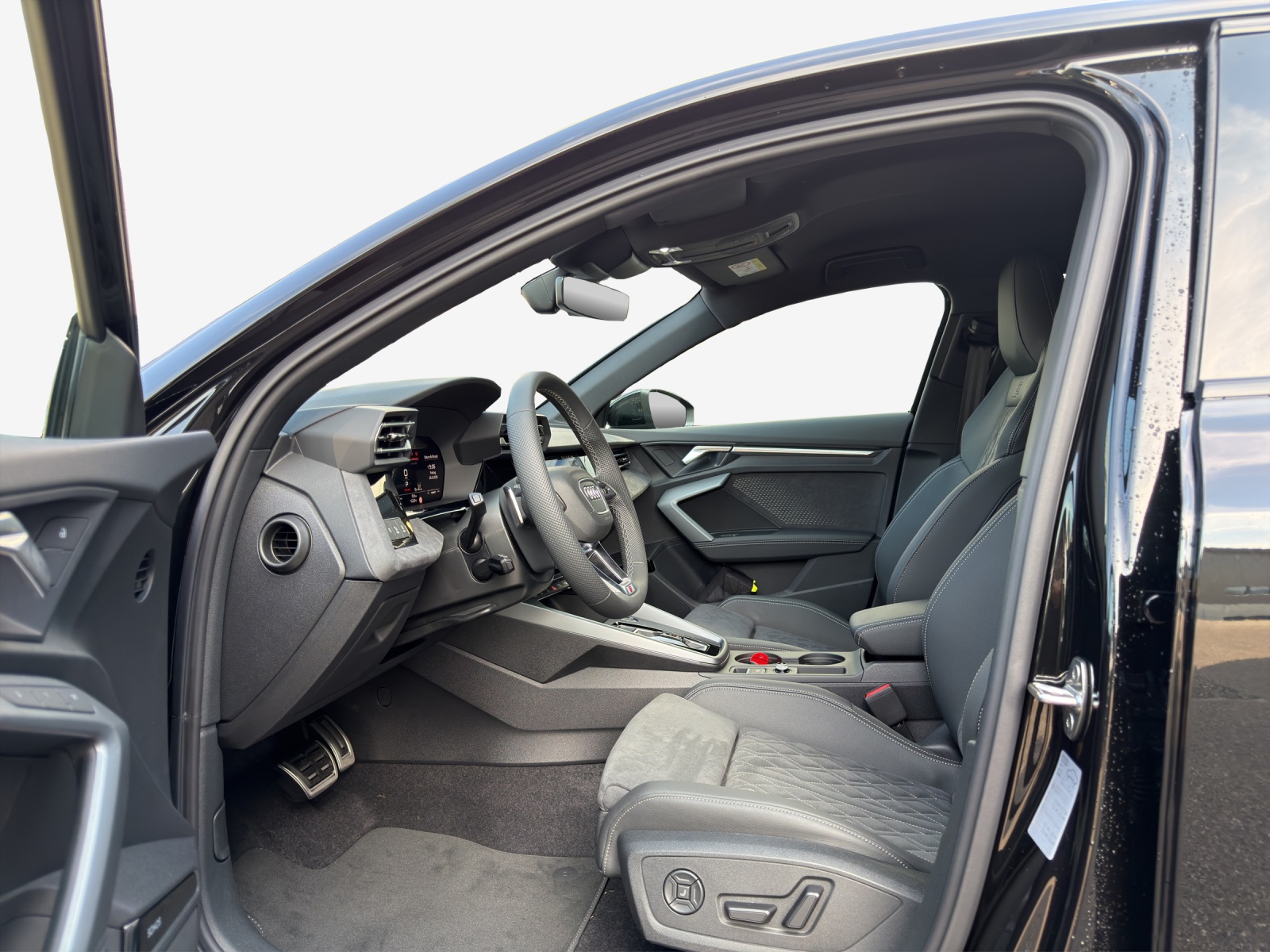 AUDI S3 Sportback TFSI quattro S-tronic-image-7