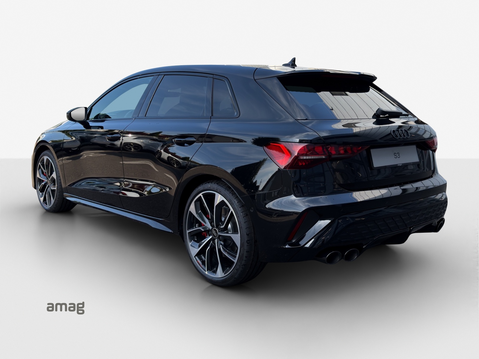 AUDI S3 Sportback TFSI quattro S-tronic-image-2