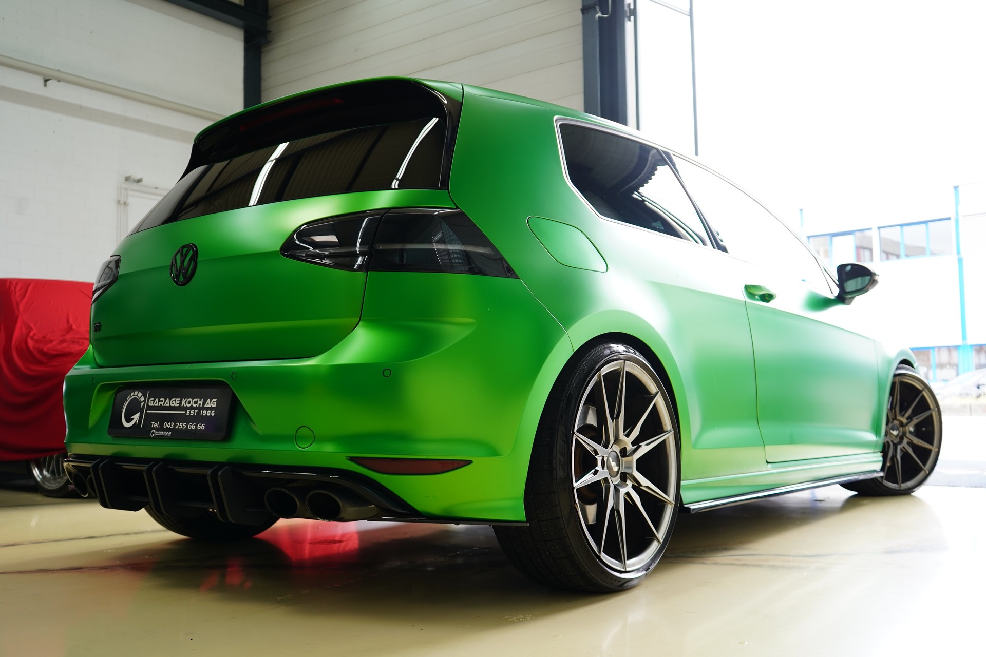VW Golf 2.0 TSI R 4Motion DSG-image-7