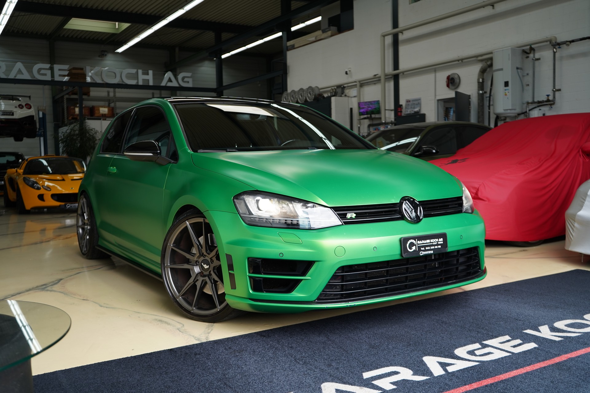 VW Golf 2.0 TSI R 4Motion DSG-image-9