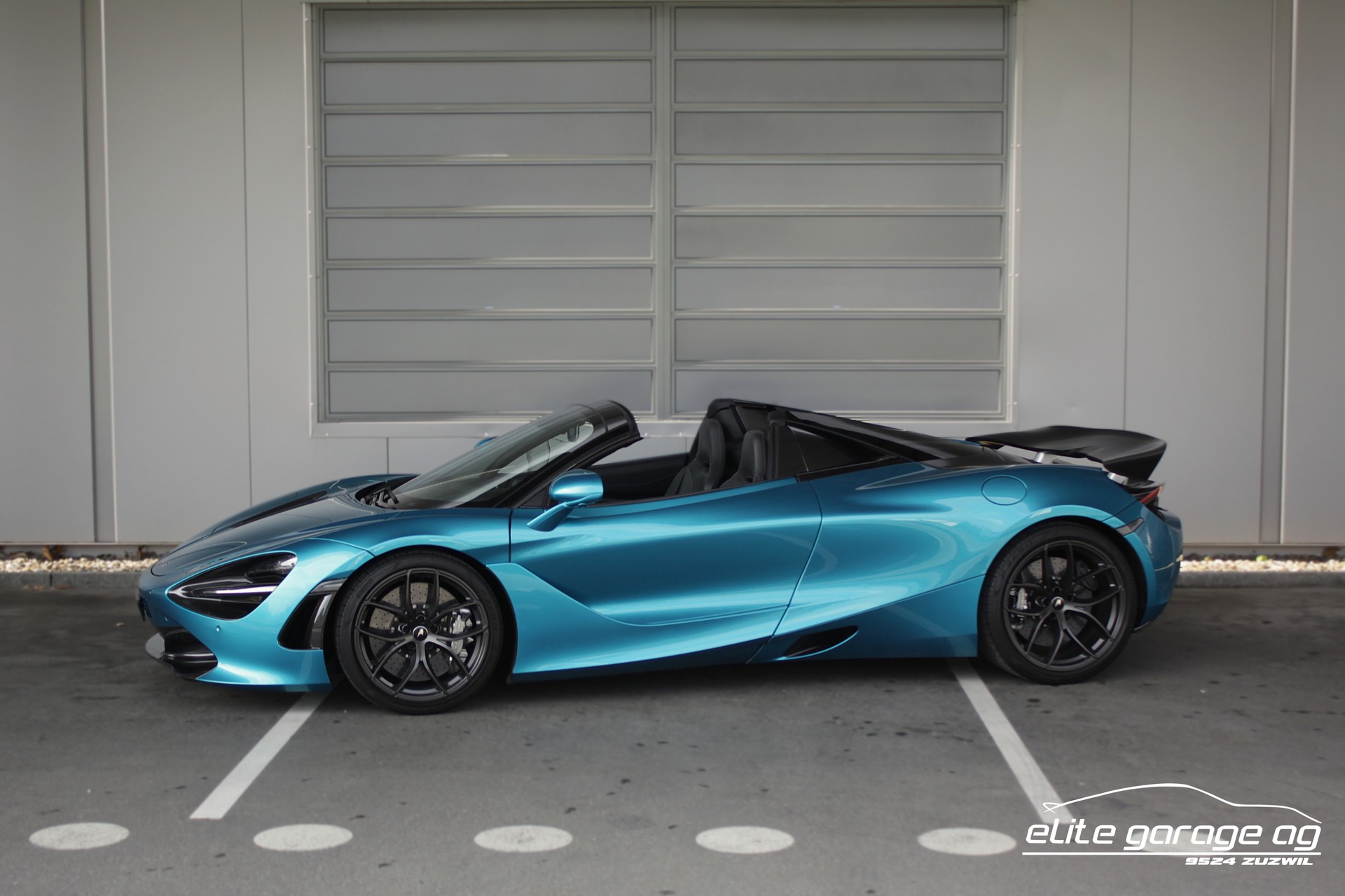 McLAREN 720S Spider Luxury 4.0 V8 SSG ELITE PAINT BELIZE BLUE