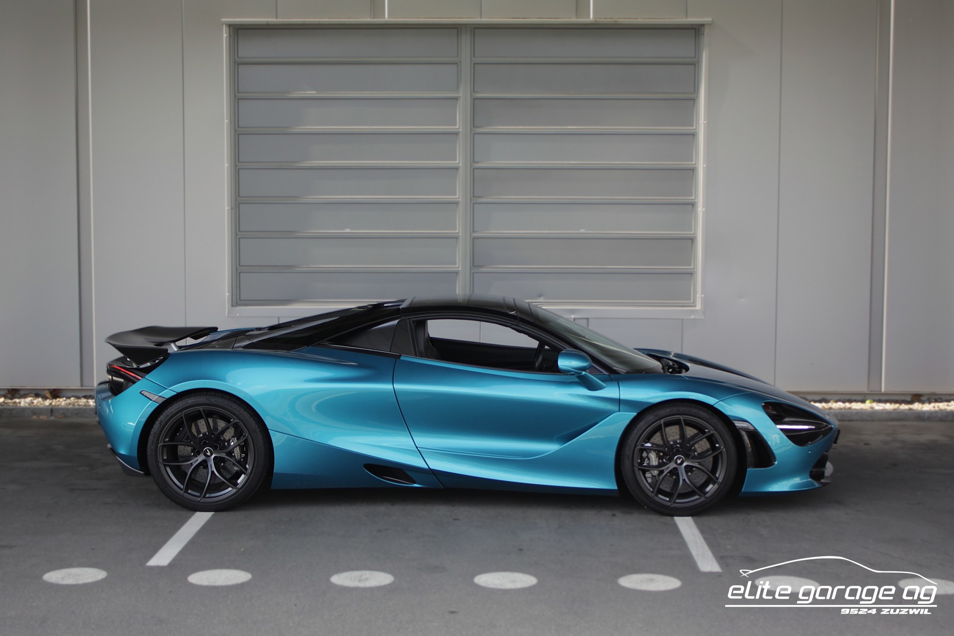 McLAREN 720S Spider Luxury 4.0 V8 SSG ELITE PAINT BELIZE BLUE-image-6