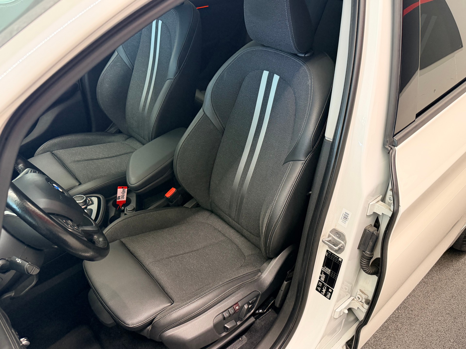 BMW 220d xDrive Gran Tourer Steptronic-image-14