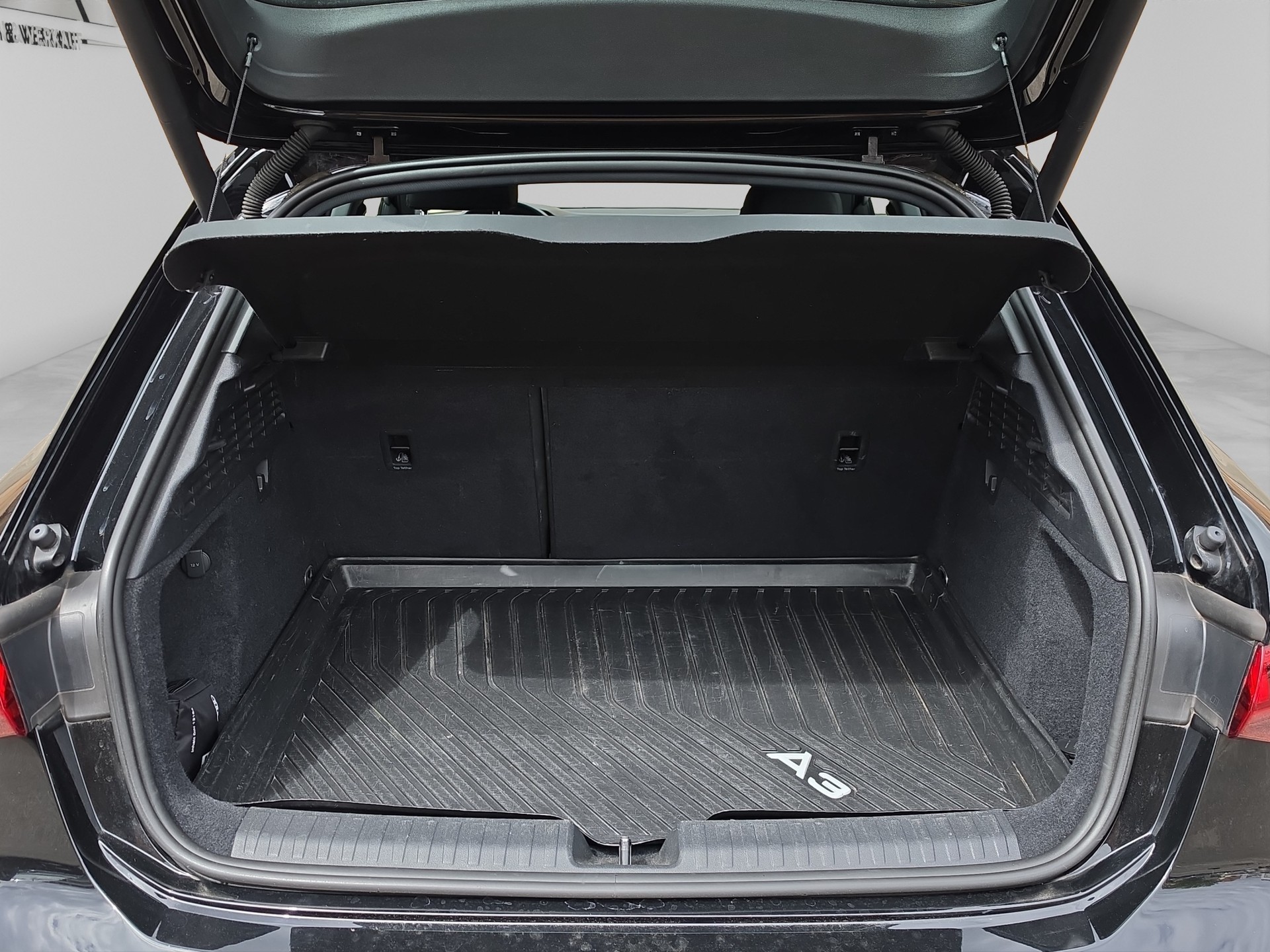 AUDI A3 Sportback 35 TFSI advanced Attraction S-tronic-image-11