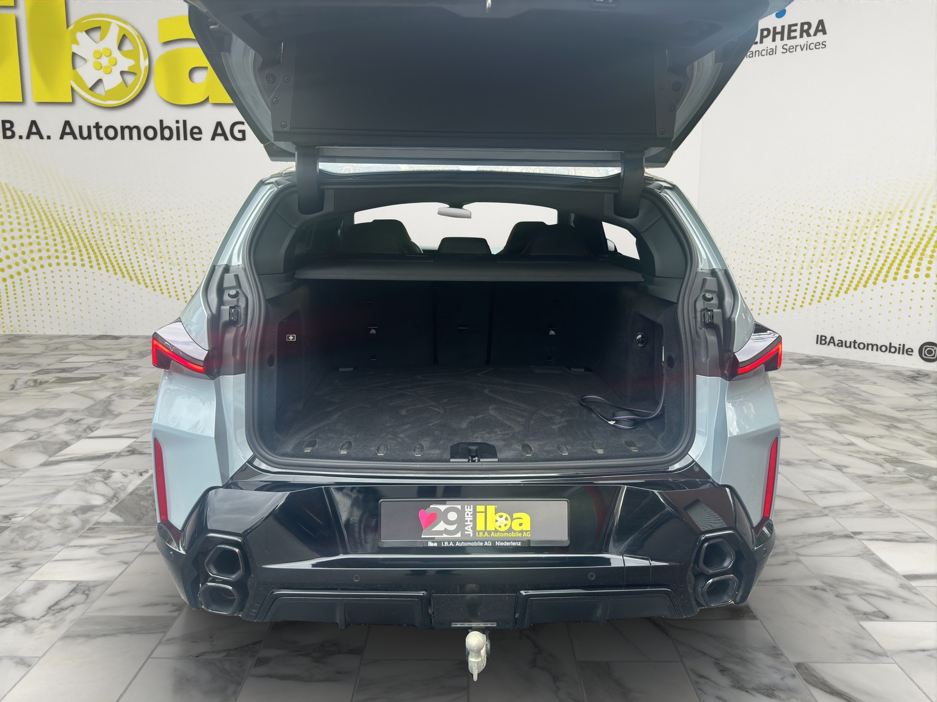 BMW XM xDrive PHEV Label (CH) INDIVIDUAL M Driver's Package-image-8