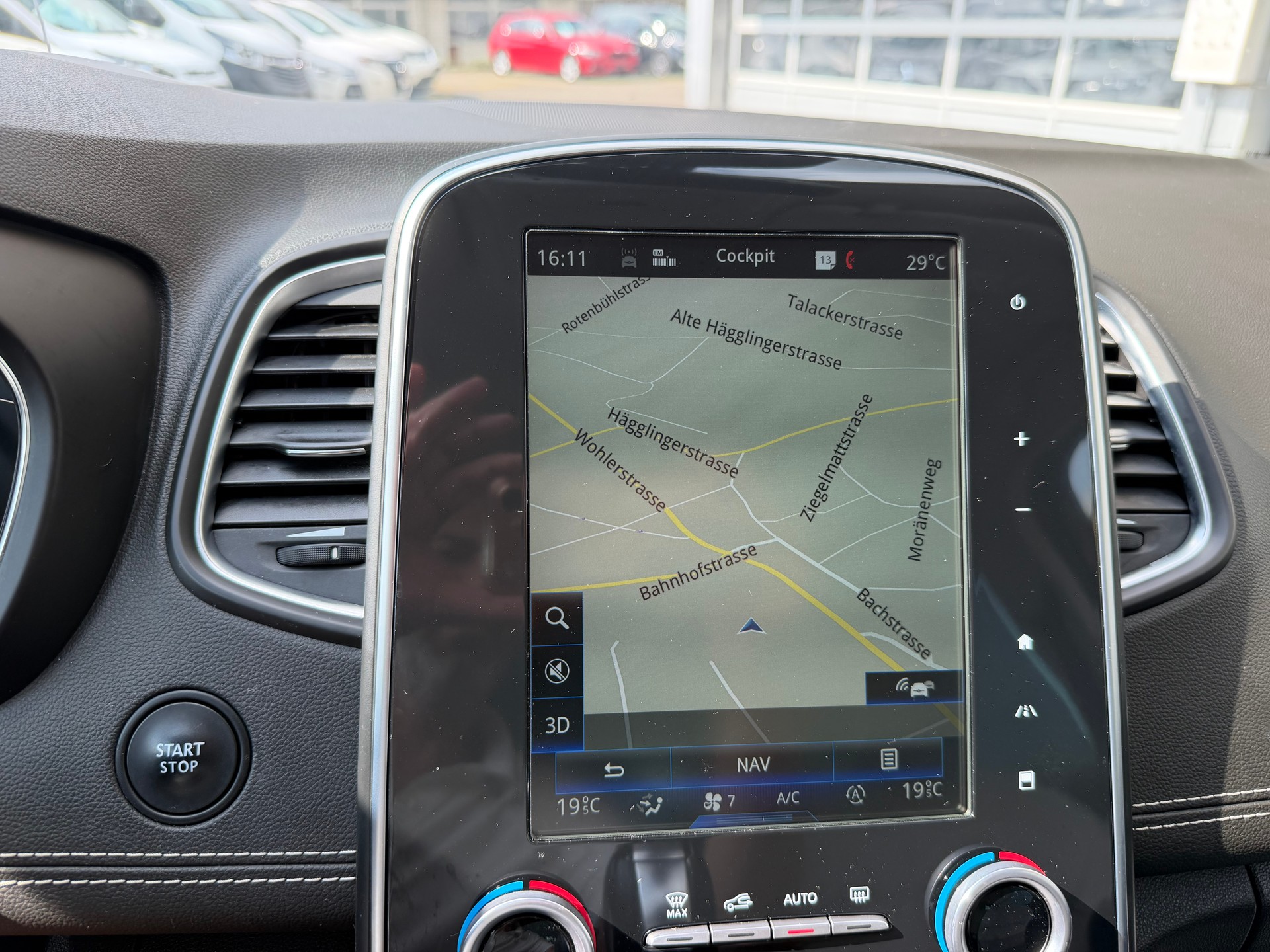 RENAULT Grand Scénic 1.6 dCi Initiale Paris EDC-image-14
