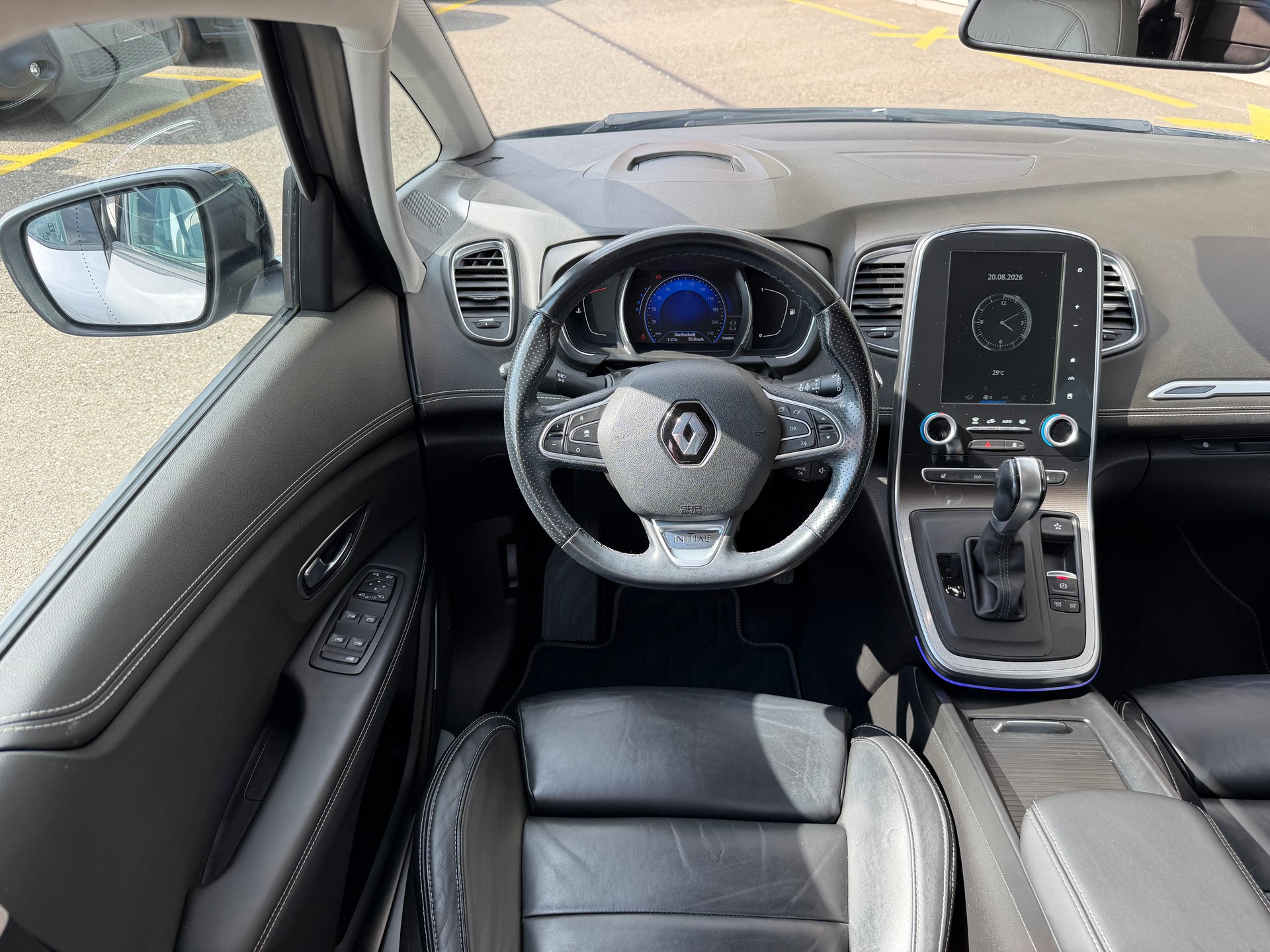 RENAULT Grand Scénic 1.6 dCi Initiale Paris EDC-image-9