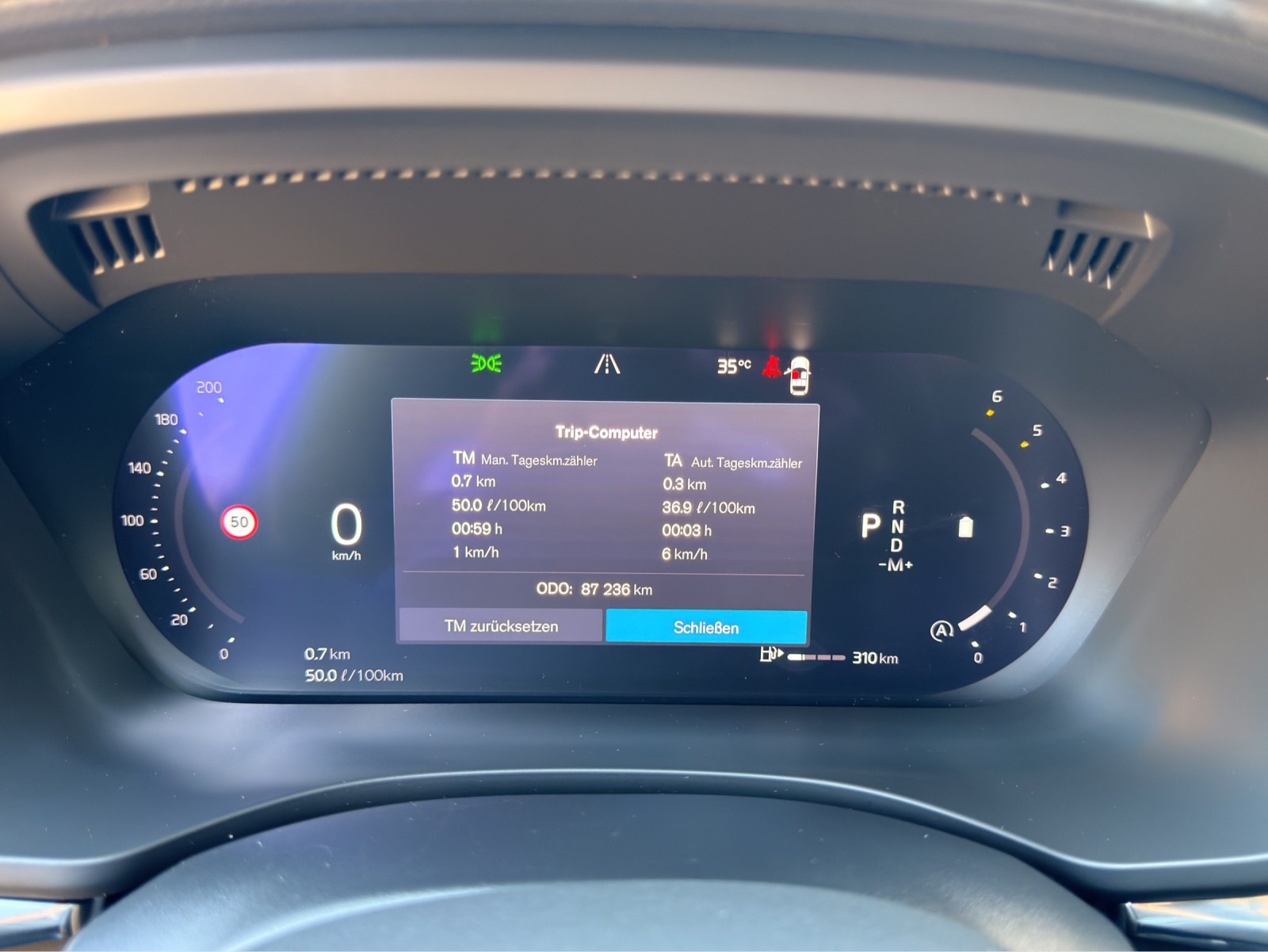 VOLVO XC60 2.0 B4 MH Ultimate Dark AWD-image-16