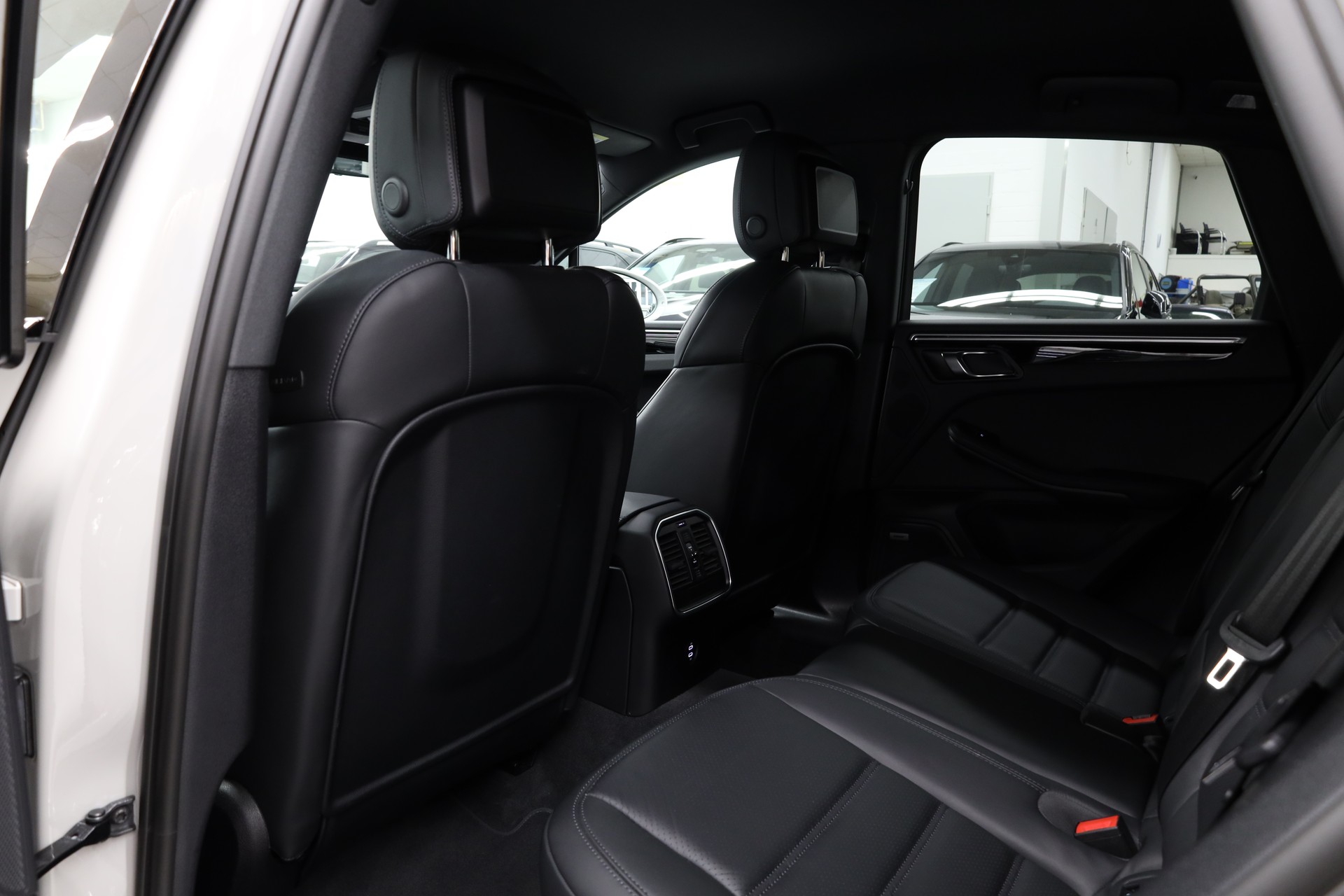 PORSCHE Macan 2.9 V6 S-image-24