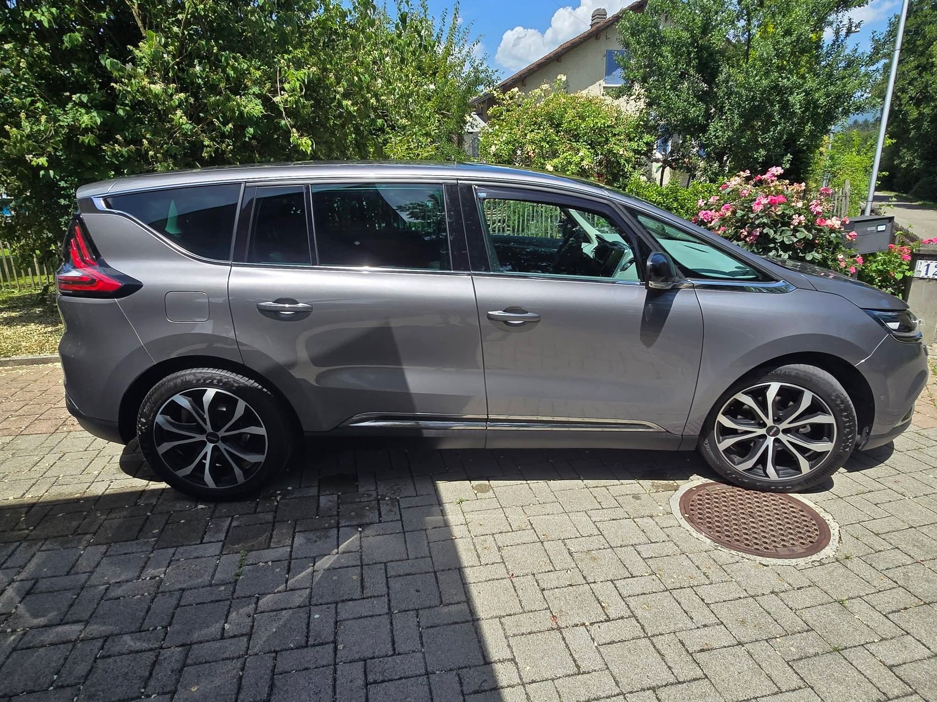 RENAULT Espace DCI 160-image-1