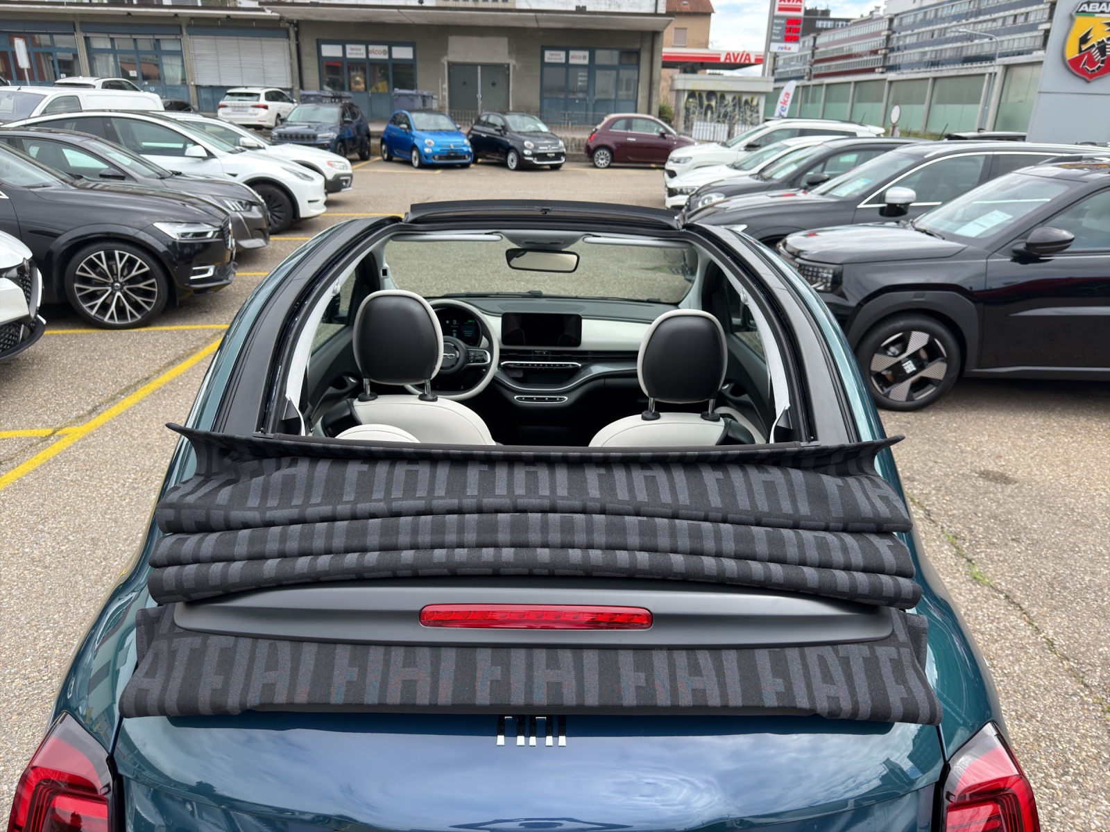 FIAT 500 Cabrio La Prima-image-14