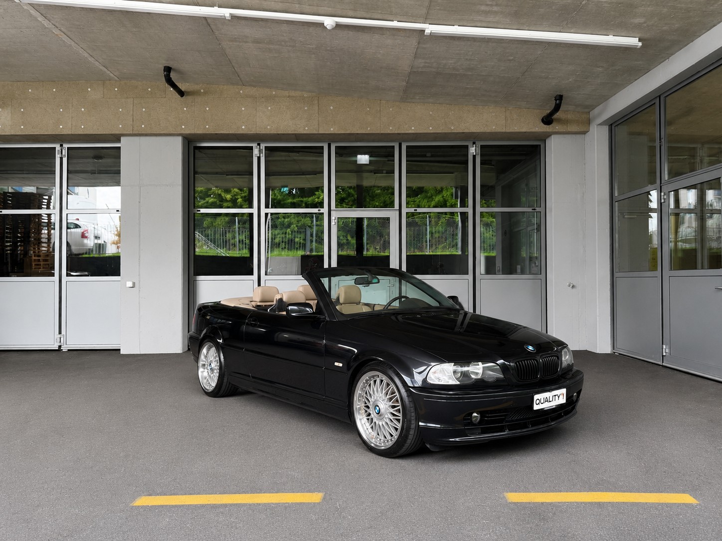 BMW 320Ci Cabriolet-image-0