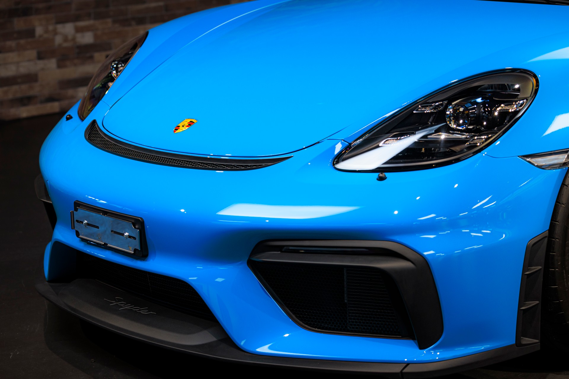 PORSCHE 718 Boxster Spyder-image-4
