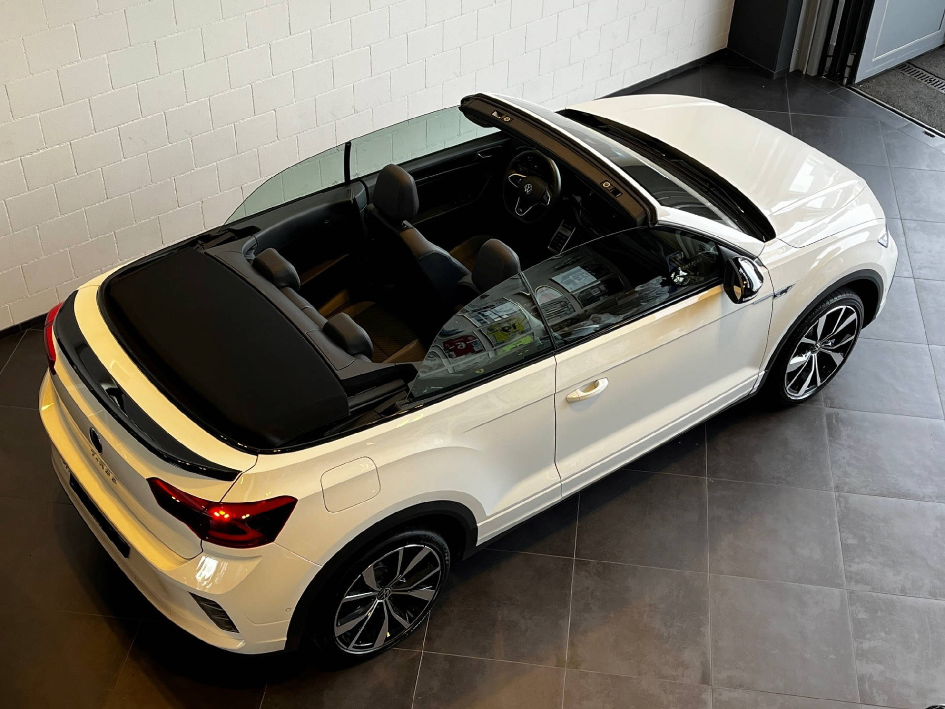 VW T-Roc Cabriolet 1.5 TSI R-Line DSG-image-14